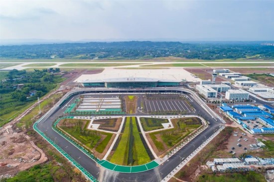 中建集团助力建设成渝世界级机场群4.jpg