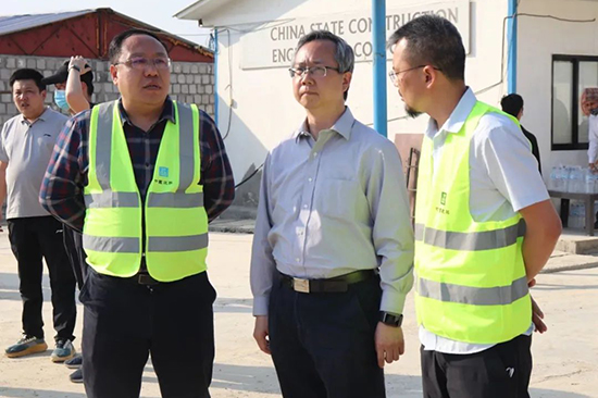 尼泊尔副总理与中国驻尼泊尔大使视察中建在尼项目2.jpg