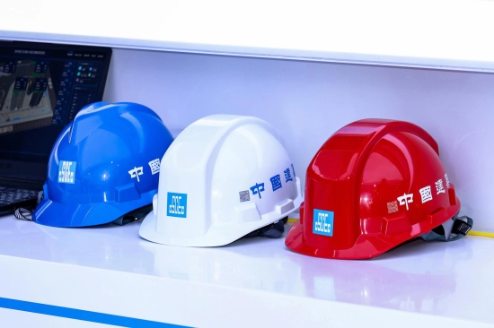 星璇智能安全帽.jpg