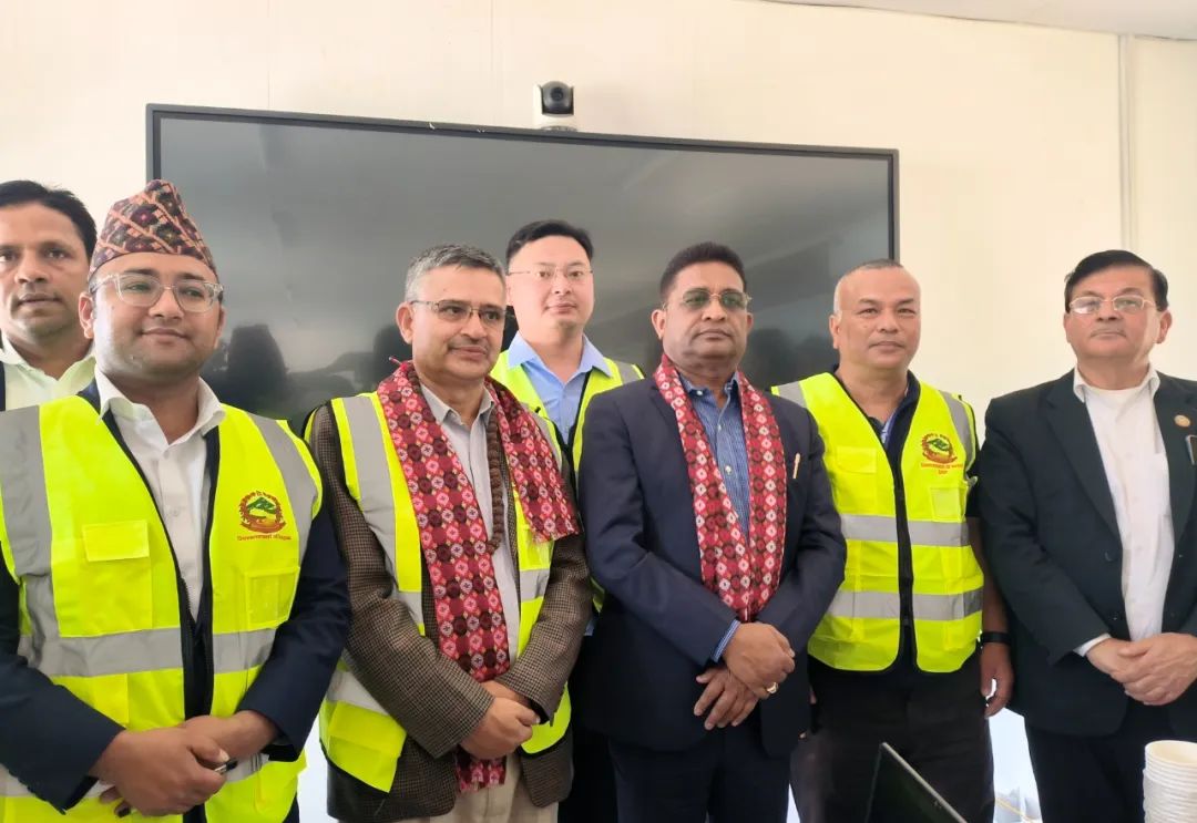 尼泊尔副总理兼基础设施和交通部部长赴悉达巴巴隧道项目调研1.jpg