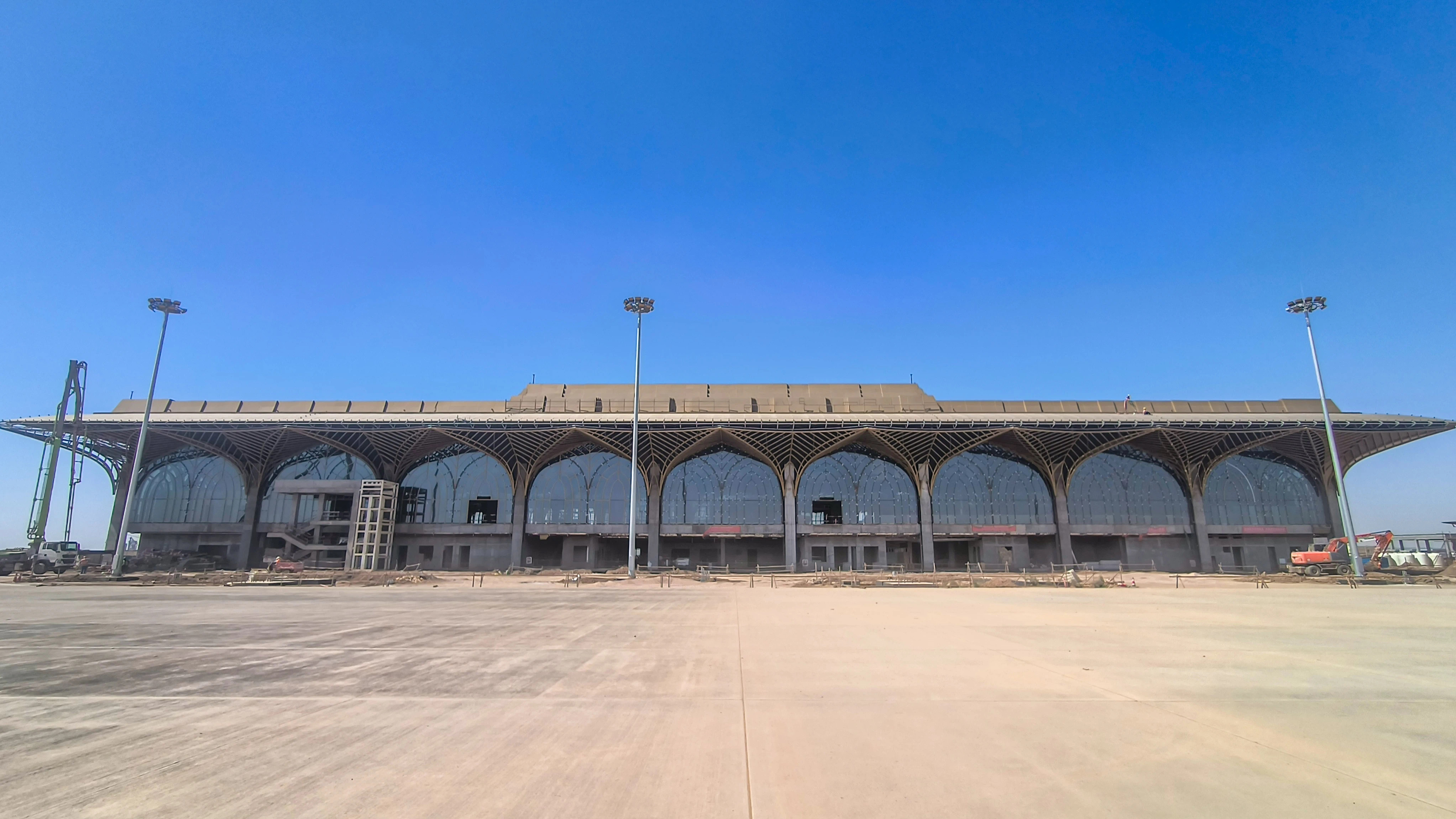 中国建筑伊拉克纳西里耶国际机场项目迎来新节点2.JPG