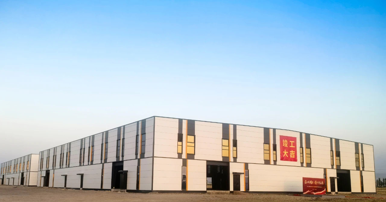 中国建筑乌兹别克（中亚）华塔工业园一期交付1.JPG