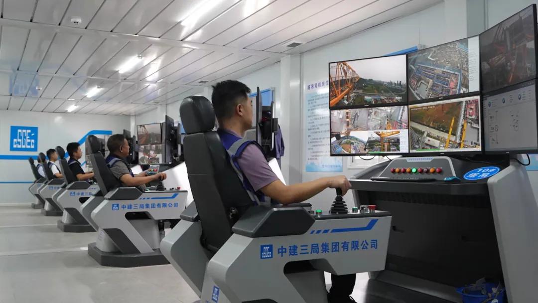 中国建筑获德国纽伦堡国际发明展金奖4.jpg 中国建筑获德国纽伦堡国际发明展金奖4.jpg