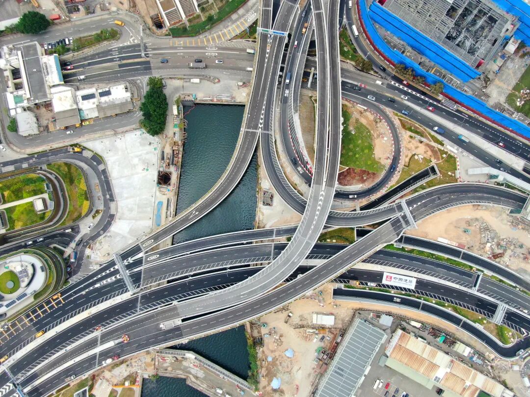 中国建筑参建的香港中九龙绕道（油麻地段）正式通车2.jpg