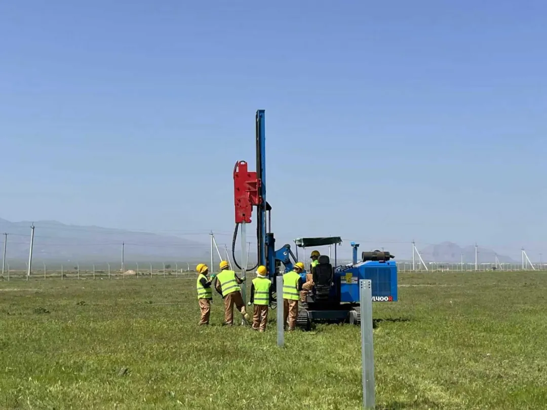 中国建筑乌兹别克斯坦超大体量光伏全容量并网2.png 中国建筑乌兹别克斯坦超大体量光伏全容量并网2.png