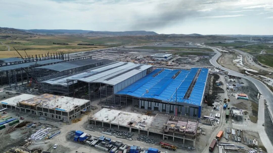 中国建筑承建的贝特瑞6万吨负极园区项目优质高效推进（2）.jpg